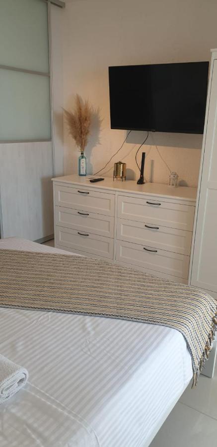 Apartments Marecic Karlobag Εξωτερικό φωτογραφία